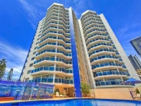 Grosvenor Beachfront Apartments 