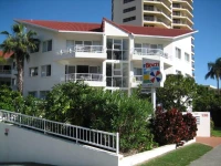 Le Beach Apartments 