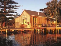 Boathouse & Birks River Retreats 