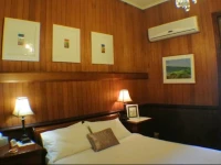 Wiss House Bed & Breakfast 