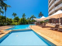 DoubleTree by Hilton Cairns 