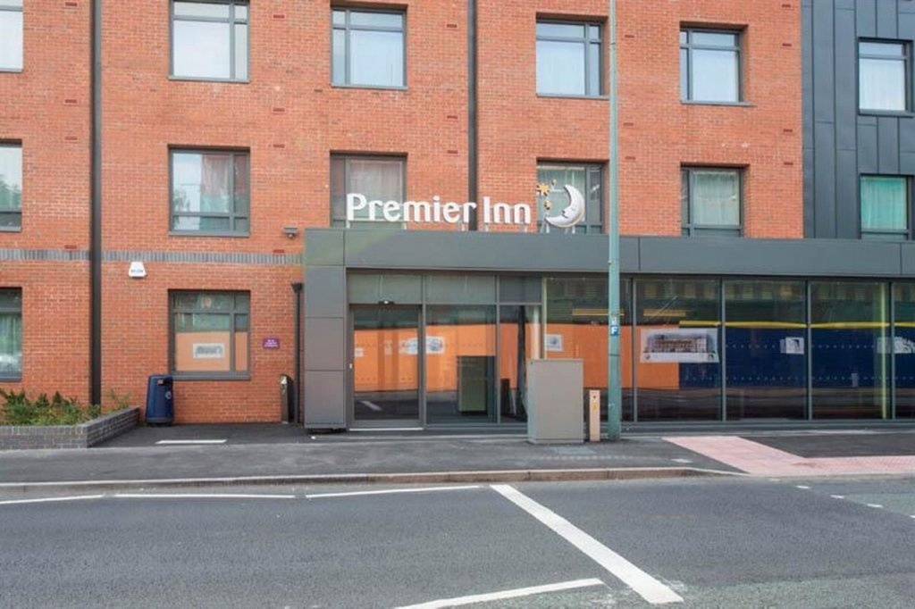 Premier Inn Lichfield City Centre 3*
