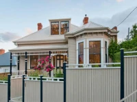Library House 5*