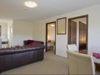 Grosvenor Court Apartments 