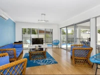 Nautical Narrabeen Beach House 
