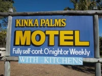 Kinka Palms Beachfront Apartments / Motel 3*
