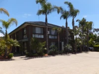 Paradise Holiday Apartments 