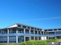 Lennox Holiday Apartments 