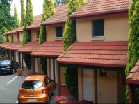 Elphin Villas 