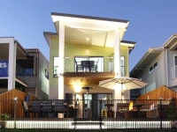 Lakeside Deck House 