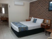 Lantern Motor Inn 4*