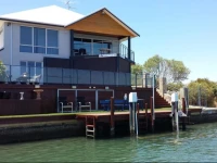 Dolphin Point B&B 4*
