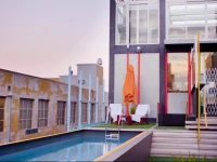 Adelphi Hotel 