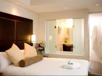 Amora Hotel Riverwalk 