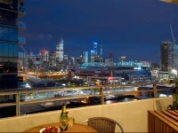 Apartments @ Docklands 