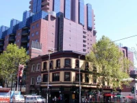 Paramount Apartments Melbourne 