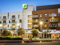 Quest Docklands Apartment Hotel 