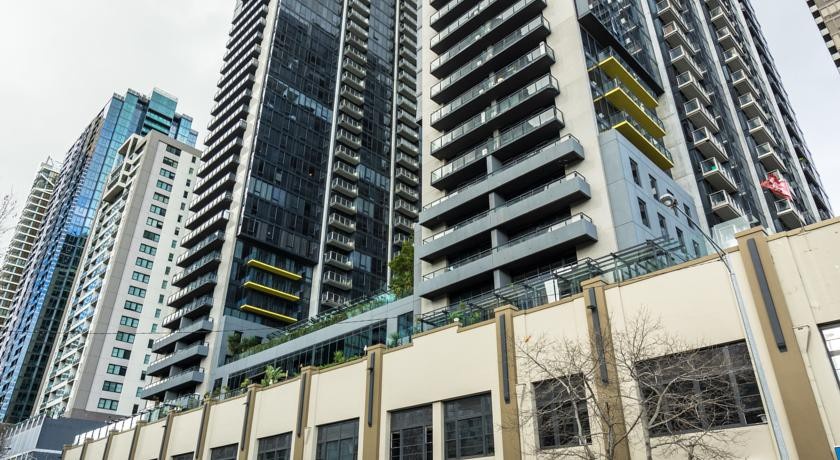 Stayicon Serviced Apartments 