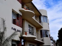 Albert Road Apartments 