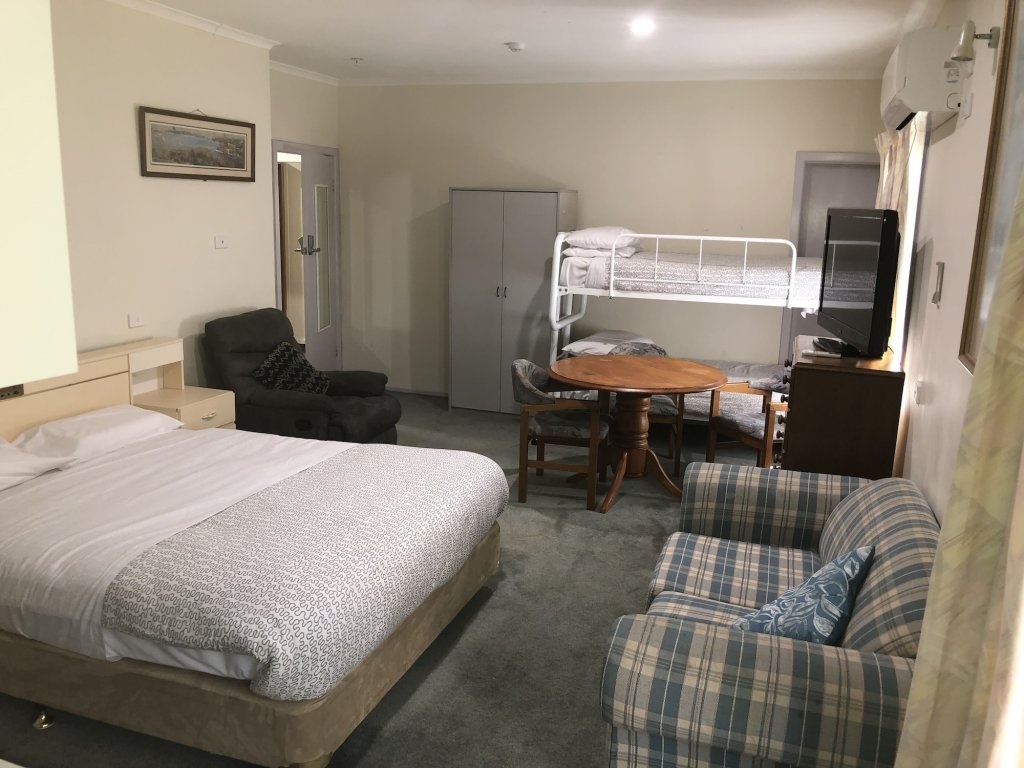 Evancourt Motel 