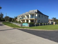 Merimbula Lake Apartments 4*