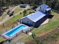 AlphaWood 4br @ Mount View 