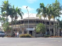 The Middle Pub 