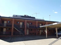 Centabrook Motor Inn 4*