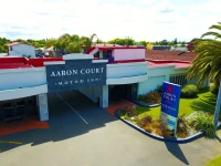 Aaron Court Motor Inn 