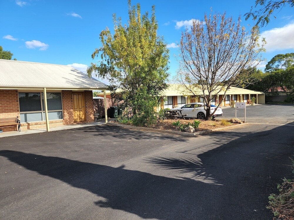 Country Roads Motor Inn Naracoorte 