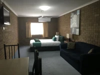 Camellia Motel 3*