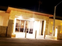 Newman Hotel 