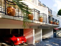 Bayona Apartments 
