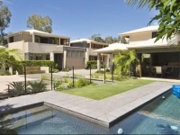 Sonoma Holiday House 4*