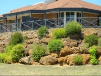 Albany Holiday House 4*