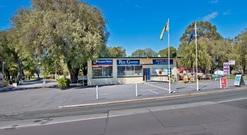 Acclaim Rose Gardens Beachside Holiday Park 