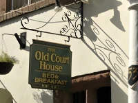 The Old Court House 3*