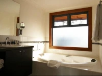 Lazy River Boutique Bed & Breakfast 
