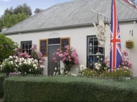 Clonmara Cottages & Tearoom 