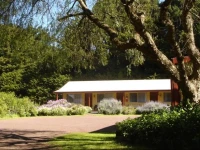 Twelve Apostles Motel & Country Retreat 
