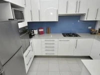 North Ryde Self-Contained Modern Three-Bedroom Apartment (2FONT) 
