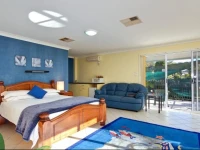Salamander Beach Accommodation 