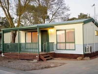 Riverside Cabin Park 
