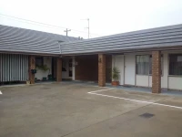 Tudor House Motel 