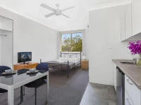 Manly Beachside Apartments 