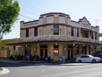 Sir Joseph Banks Hotel 