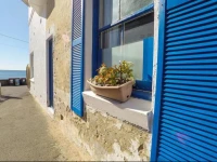 Beachside Two Bedroom Apartment - 10 steps to the water 