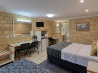 Jacaranda Country Motel 4*