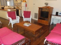 Beachwalk Cottage 