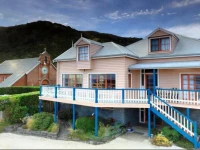 Hanlon House 